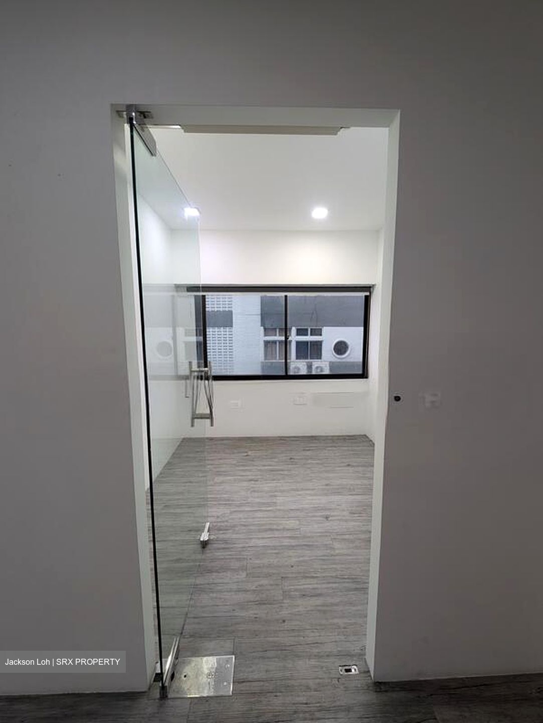Unipet Building (D13), Office #567475791